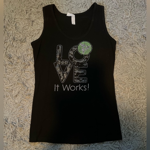 ItWorks tank - Picture 1 of 3